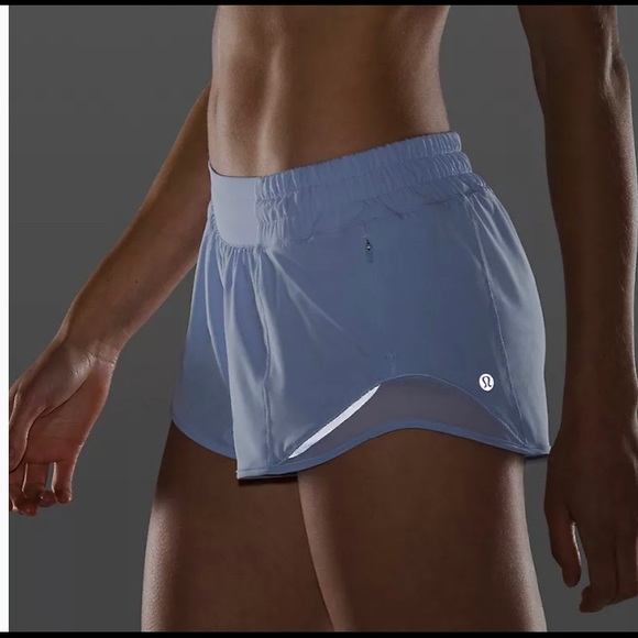 Lululemon hotty hot shorts 2.5” - Picture 5 of 5